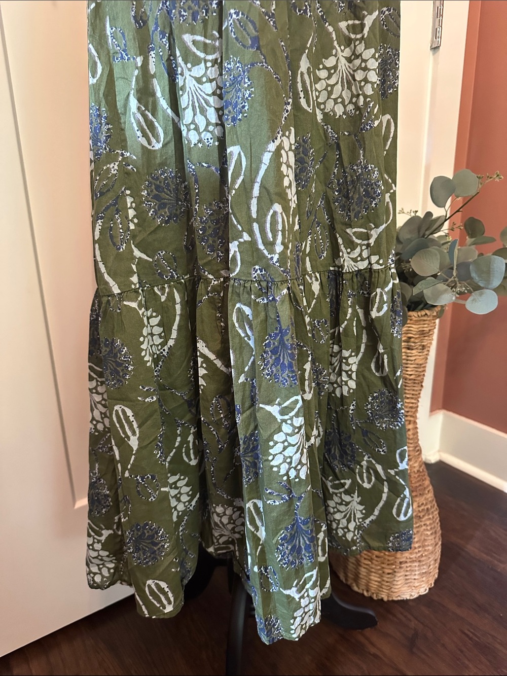 Zara Olive tiers Tie-Shoulder smocked Maxi Navy White floral 100% cotton M dress - Picture 6 of 15